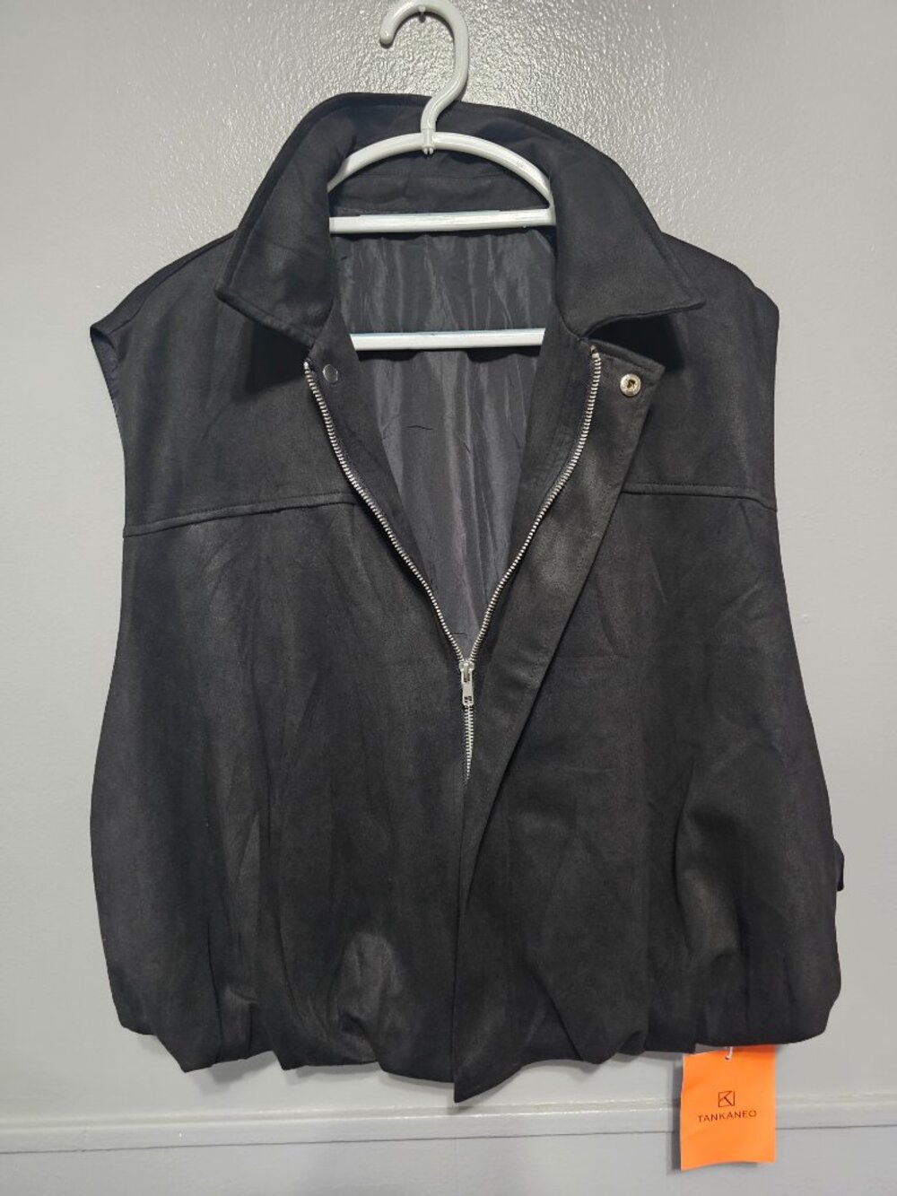 NWT Tankaneo Faux Suede Moto Vest Medium Black Asymmetric Zip Bomber Bubble Hem